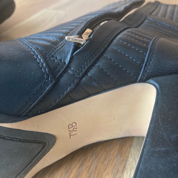 Womens Vincent Camuto Black Boots - - Picture 3 of 7